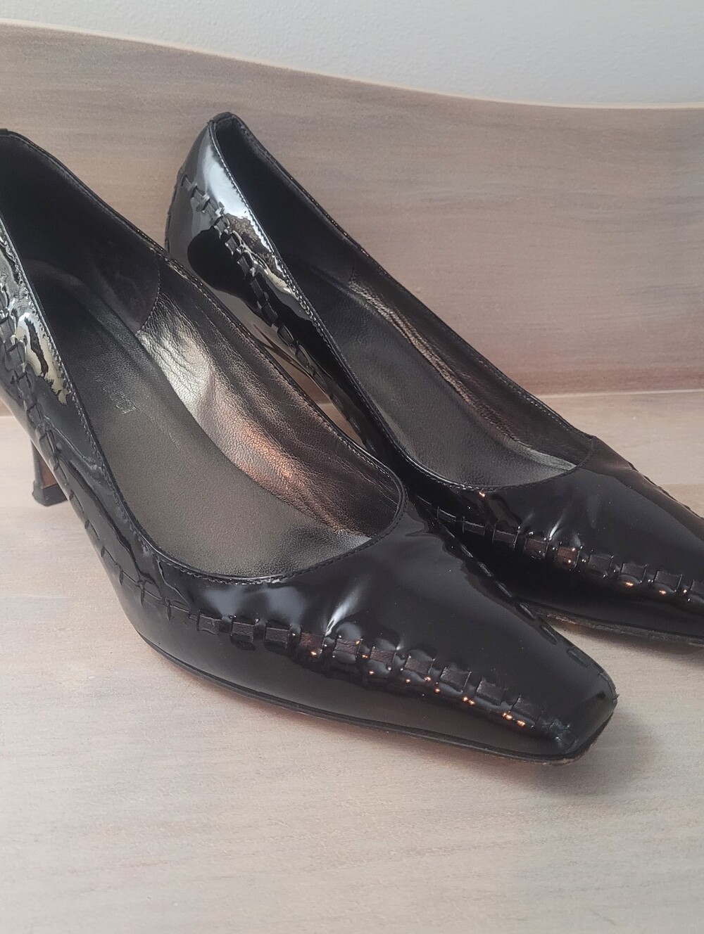 Roberto Capucci Women's Black Patent Leather Pumps with Woven Detail 8 Timeless